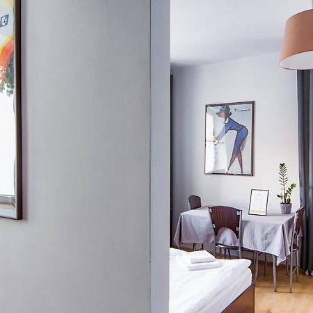 Avion Hotel Świdnik Екстериор снимка