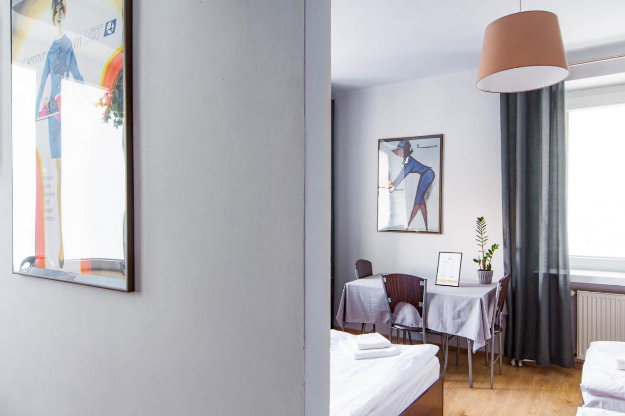Avion Hotel Świdnik Екстериор снимка